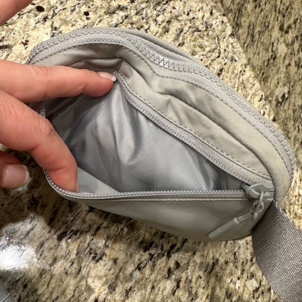 Lululemon‎ Gray Crossbody Bag - Picture 3 of 5